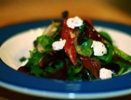 Салат с вялеными помидорами - необычные рецепты вкусной и пикантной закуски Салат с сушеными помидорами